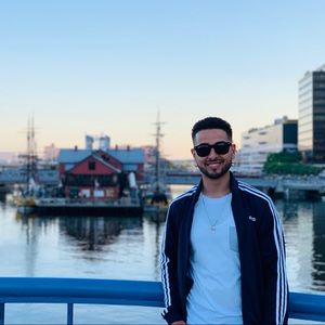 Meet your Posher, Fady